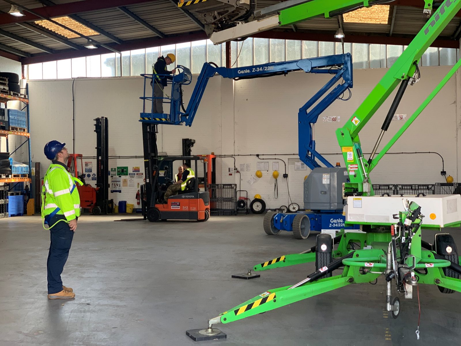 IPAF Operator Training using our Cherry Picker