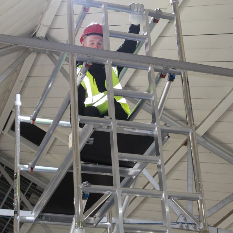 PASMA Assembling in a warehouse