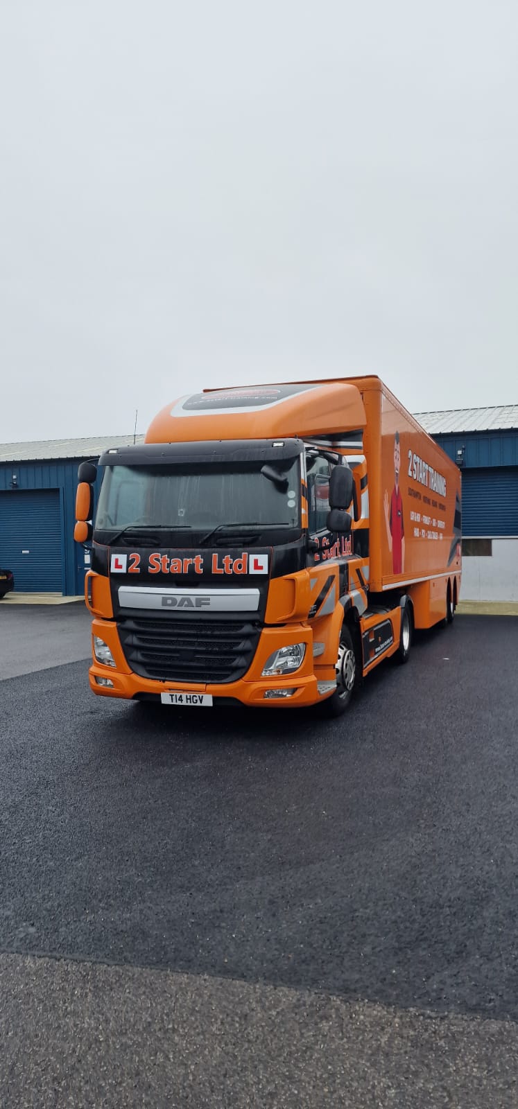 Tango - Orange Class 1 Category C+E articulated truck